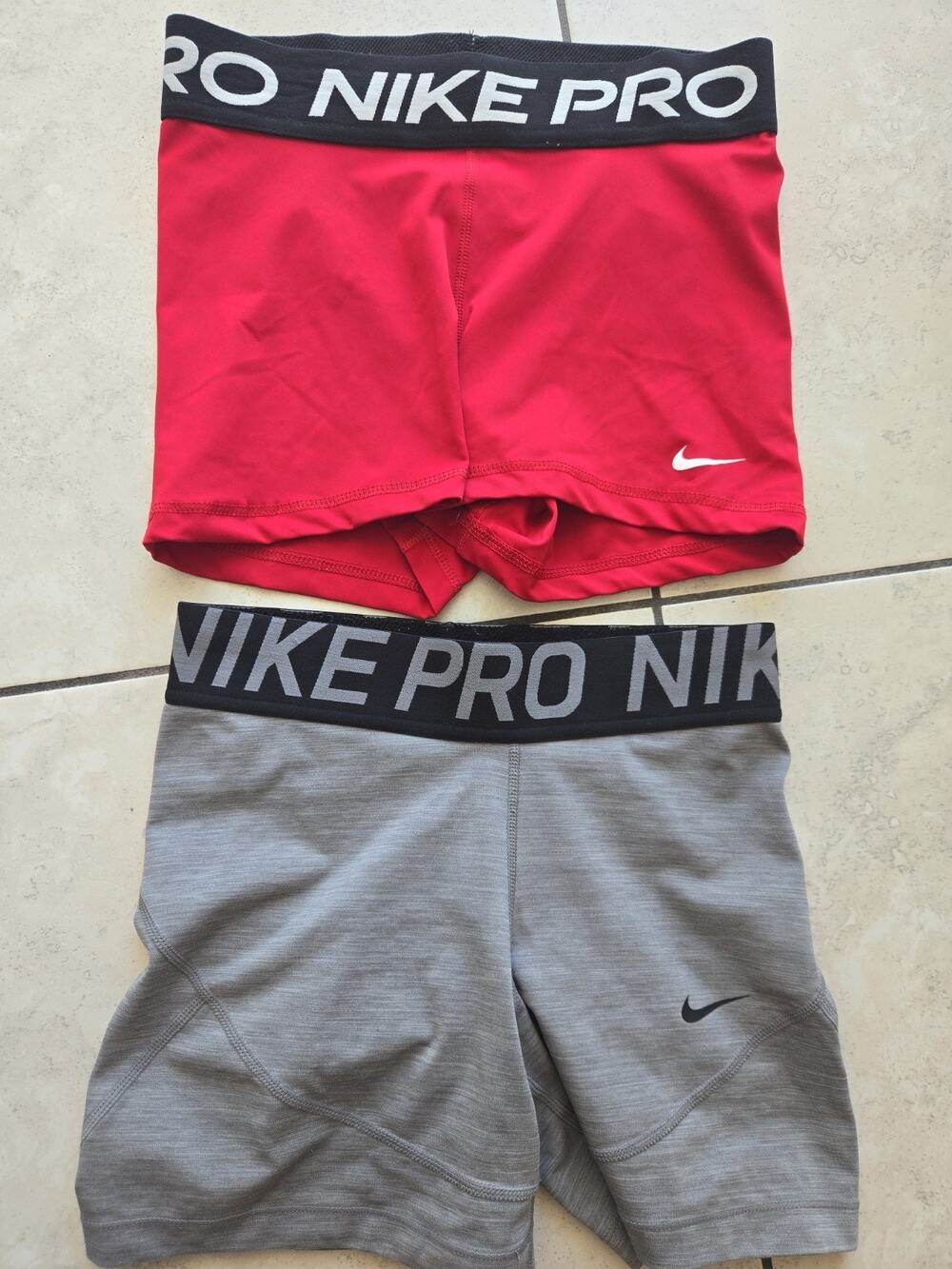 2 Nike Pro Women’s Tight Compression Athletic Shorts Sz S